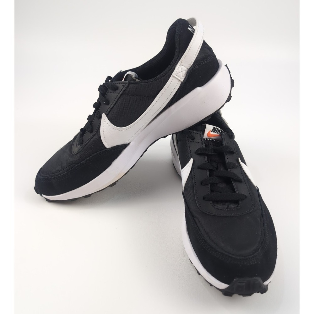 Nike Athletic Shoes Women 11.5 Waffle Debut Black White Retro Sneakers EUC